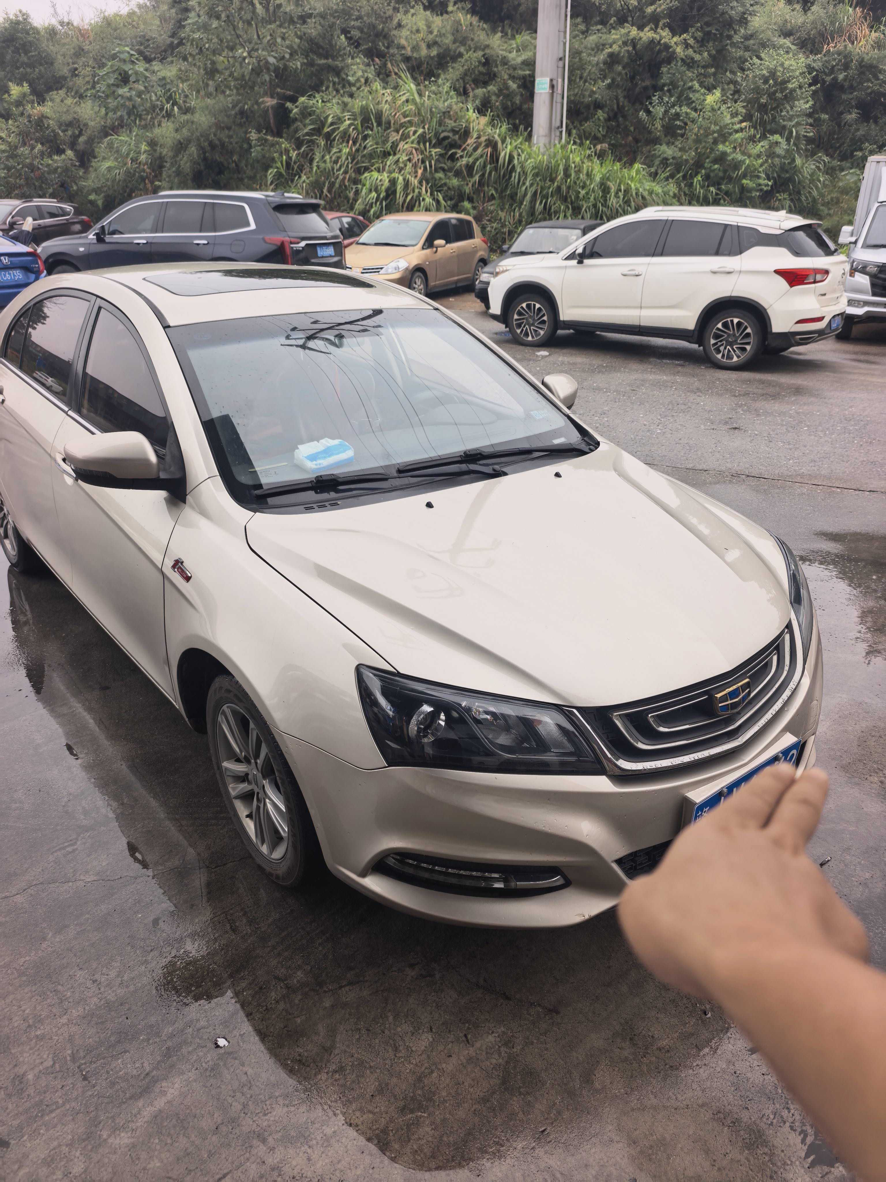 GEELY Emgrand 2018 car image #5