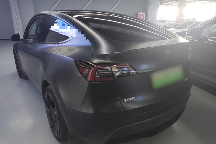 Tesla Model Y 2022 #5 Tesla Model Y 2022 car image #5