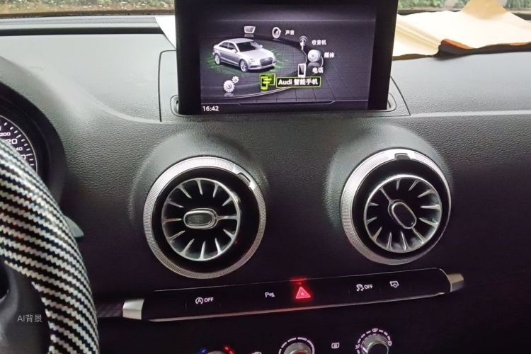 Audi A3 2018 car image #15