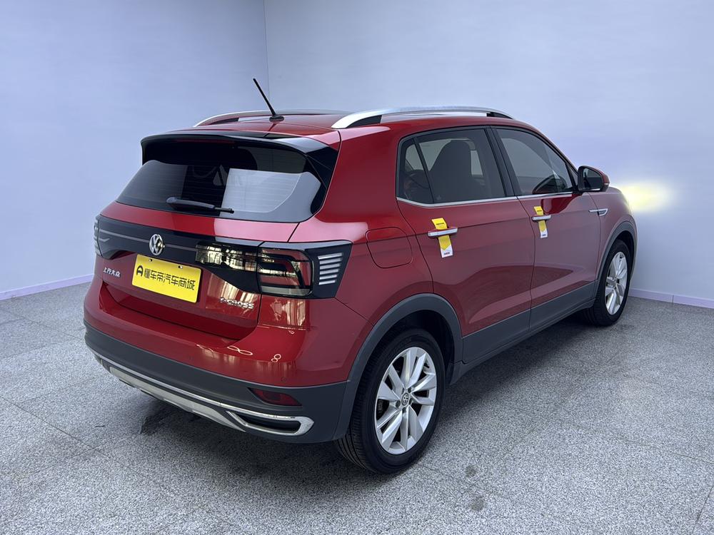 Volkswagen T-Cross 2019 #7 Volkswagen T-Cross 2019 صورة سيارة #7
