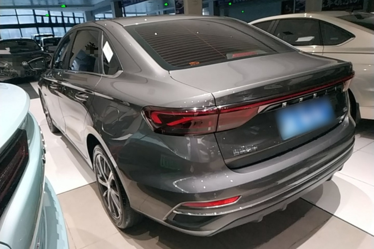 GEELY Emgrand 2024 car image #5