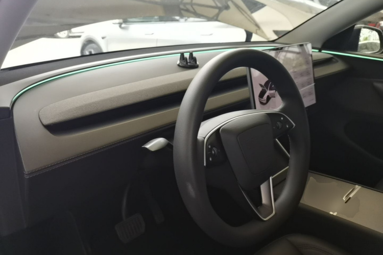 Tesla Model Y 2025 #10 Tesla Model Y 2025 imagem de carro #10