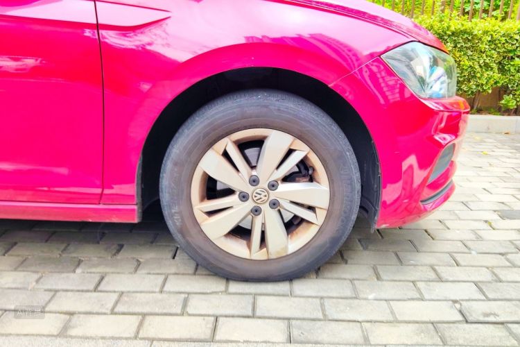 Volkswagen Polo 2020 car image #9