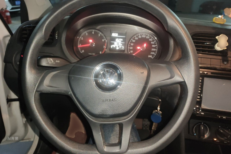 Volkswagen Polo 2015 #13 Volkswagen Polo 2015 car image #13