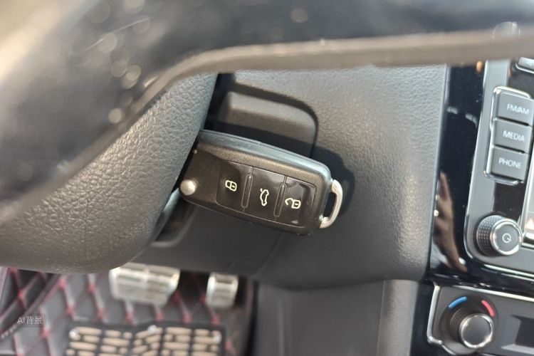 Volkswagen Polo 2016 car image #10