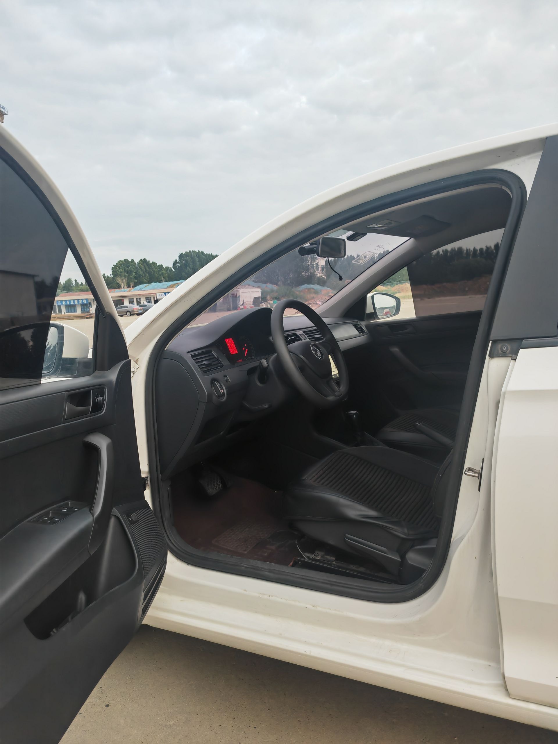 Volkswagen Santana 2018 imagem de carro #4