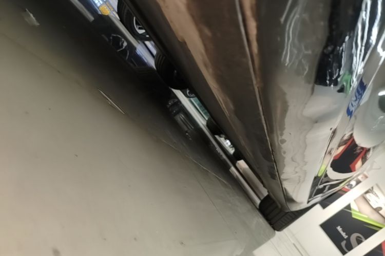 Tesla Model 3 2020 car image #27