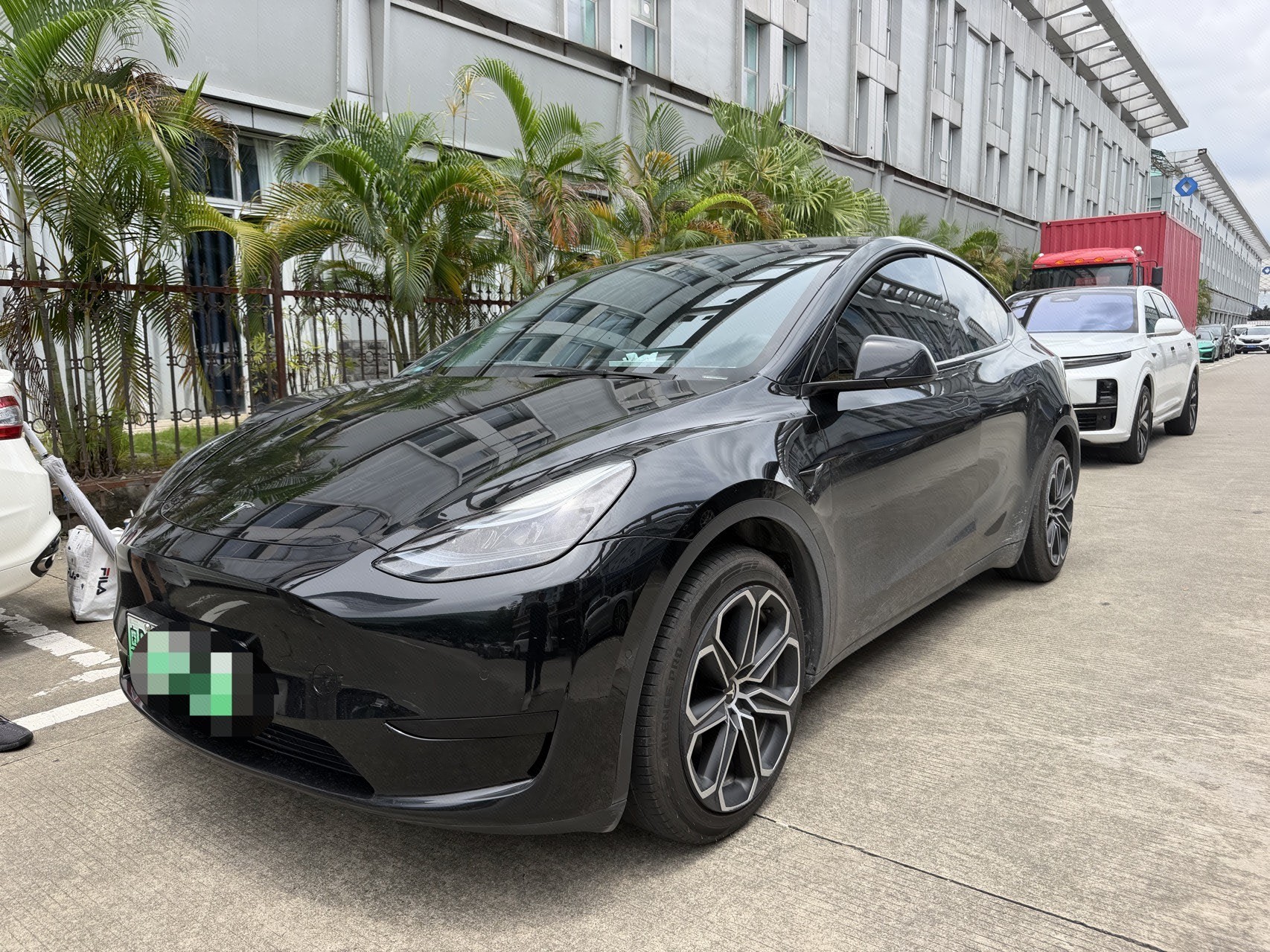 Tesla Model Y 2023 Tesla Model Y 2023 car image