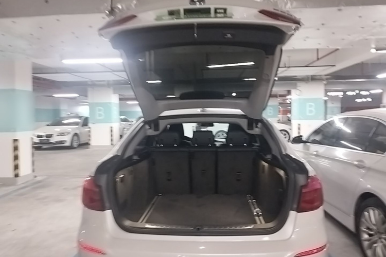 BMW 3 Series GT 2017 #19 BMW 3 Series GT 2017 immagine di auto #19