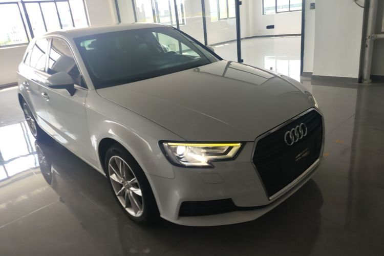 Audi A3 2019 #4 Audi A3 2019 car image #4