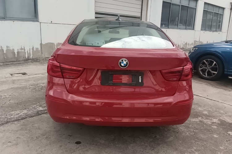 BMW 3 Series GT 2018 #6 BMW 3 Series GT 2018 car image #6