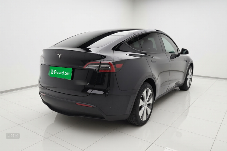 Tesla Model Y 2022 car image #7