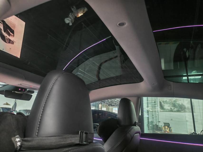 Tesla Model 3 2024 car image #8