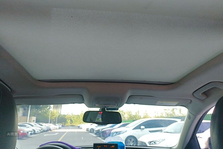 Audi Q3 2017 car image #20
