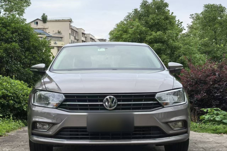 Volkswagen Bora 2016 car image #4