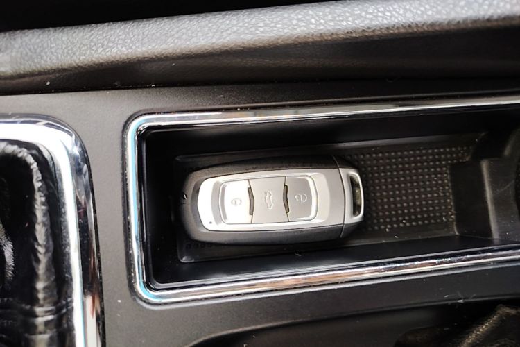 GEELY Emgrand 2016 #9 GEELY Emgrand 2016 car image #9