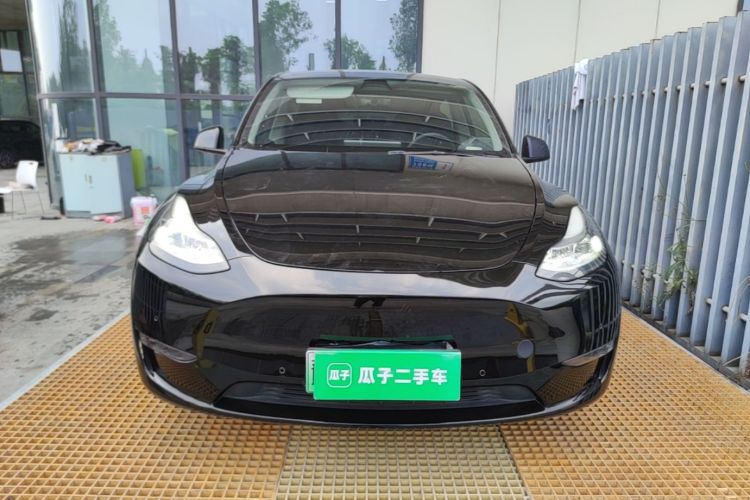 Tesla Model Y 2021 #3 Tesla Model Y 2021 car image #3