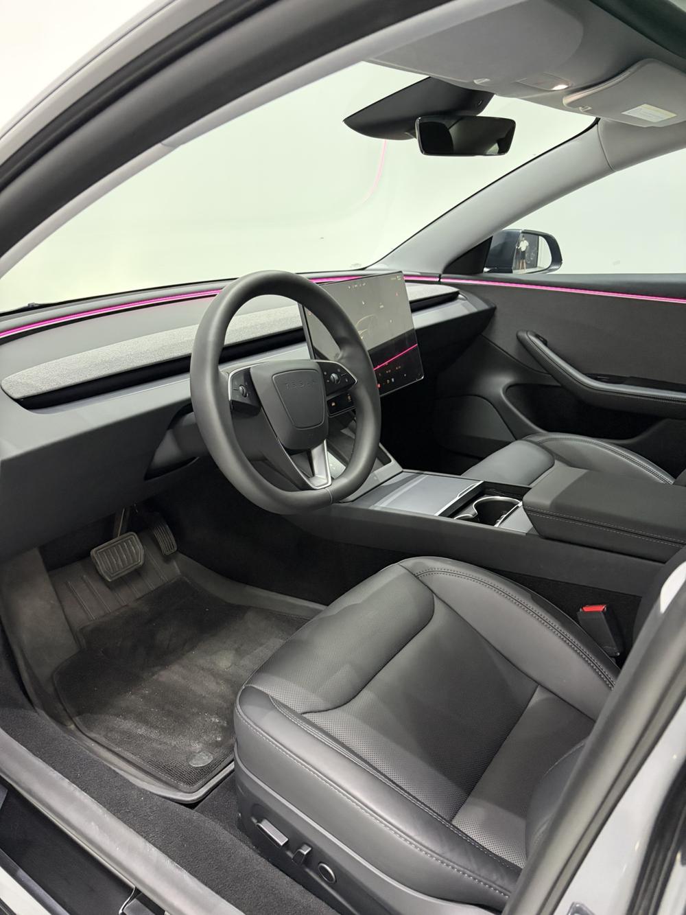 Tesla Model 3 2024 car image #15