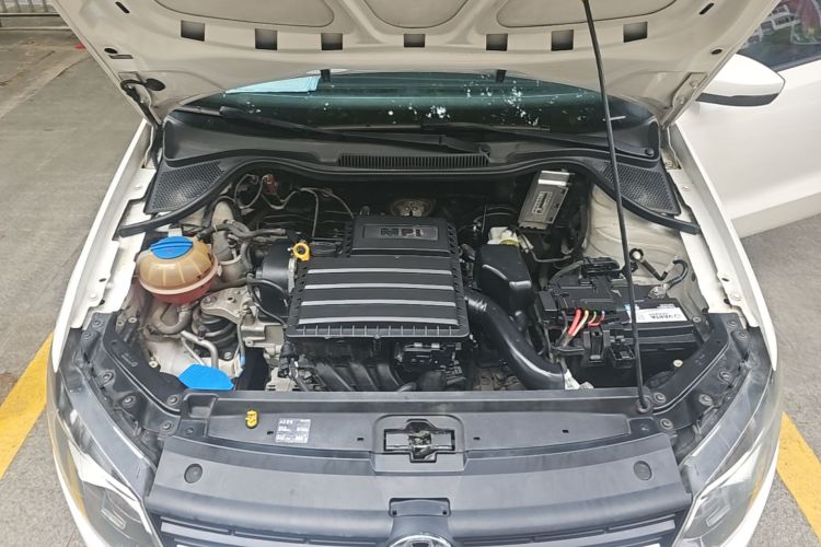 Volkswagen Polo 2017 car image #22