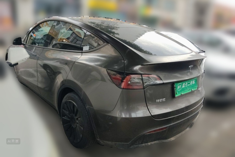Tesla Model Y 2023 #5 Tesla Model Y 2023 car image #5