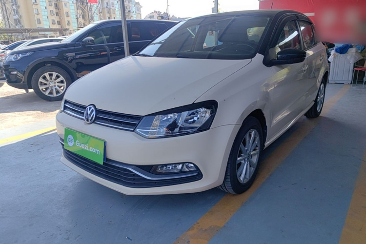 Volkswagen Polo 2017 car image #2