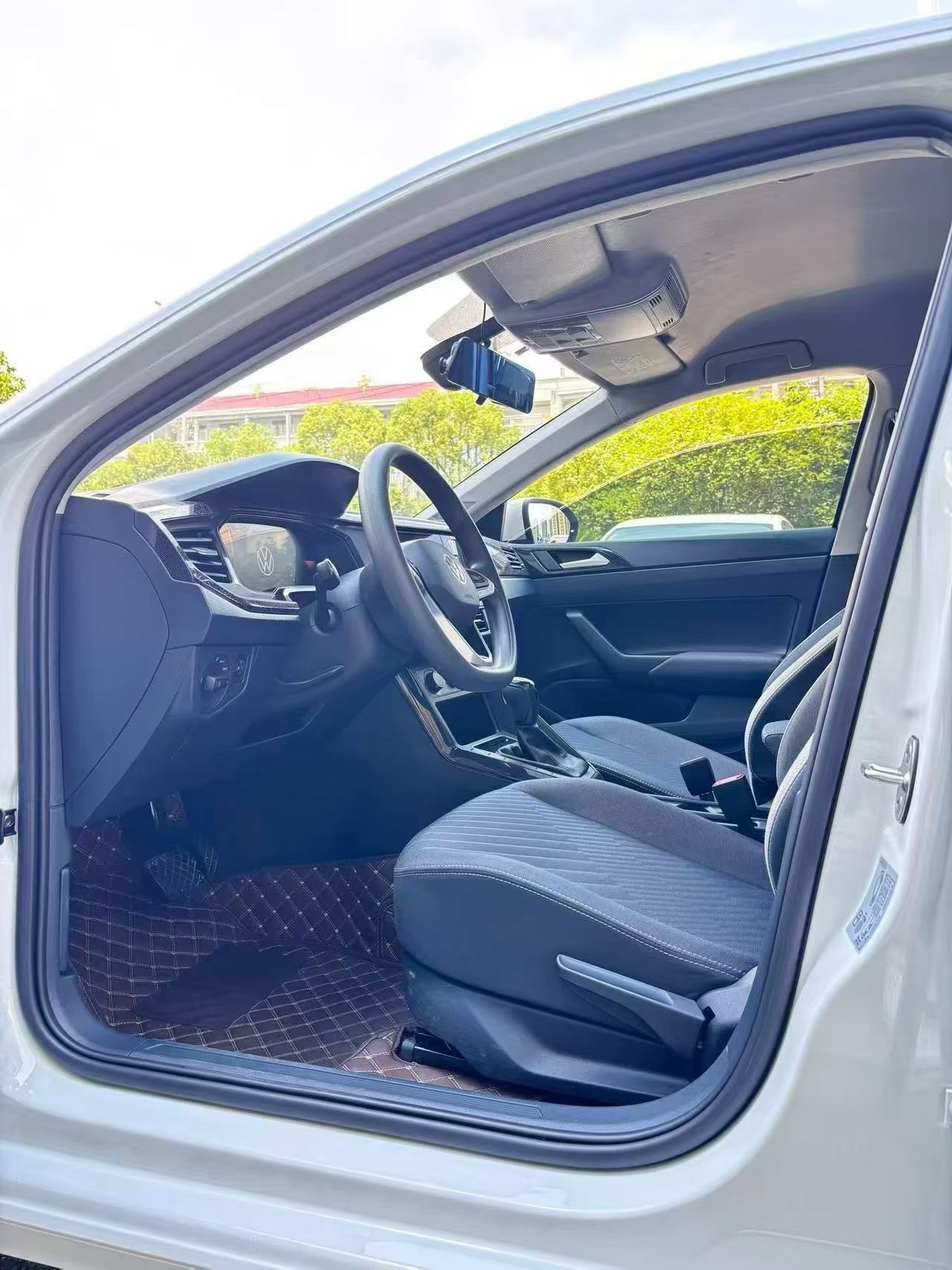 Volkswagen Lavida 2025 car image #4