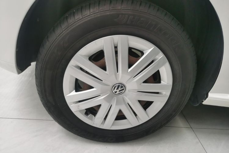 Volkswagen Polo 2019 car image #10