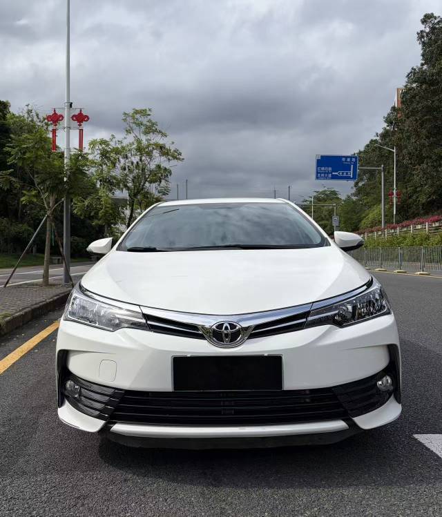 Toyota Corolla 2019 #2 Toyota Corolla 2019 car image #2