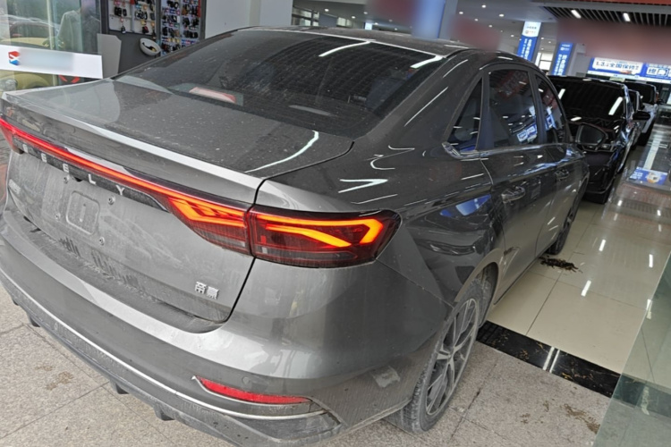 GEELY Emgrand 2021 car image #7