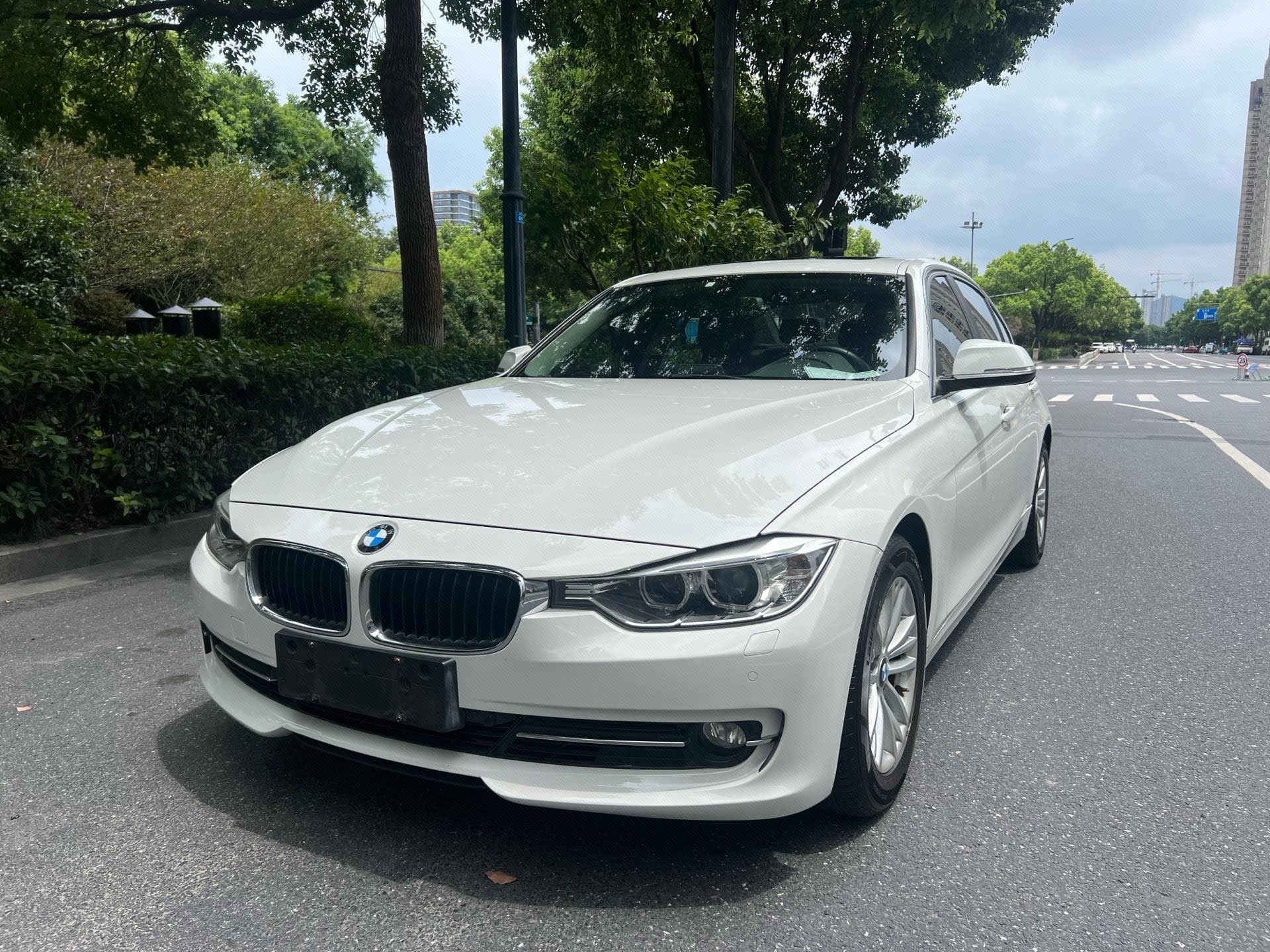 2014 2014 car image