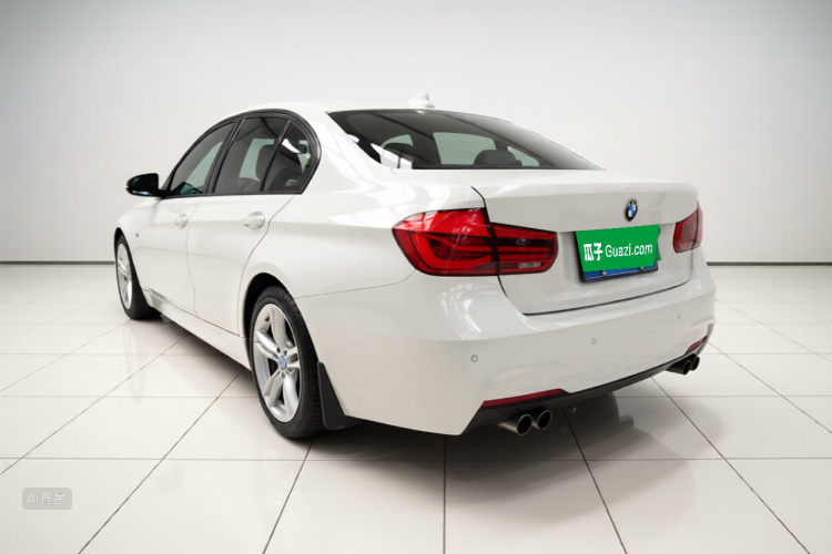 BMW 3 Series 2018 #5 BMW 3 Series 2018 car image #5
