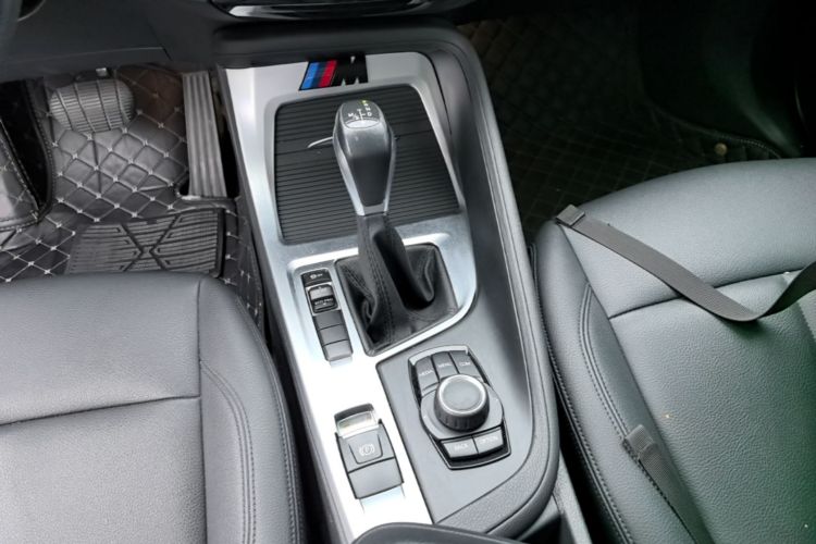 BMW X1 2019 #14 BMW X1 2019 car image #14