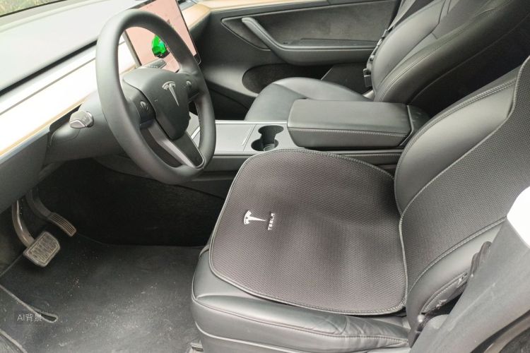 Tesla Model Y 2022 #17 Tesla Model Y 2022 car image #17