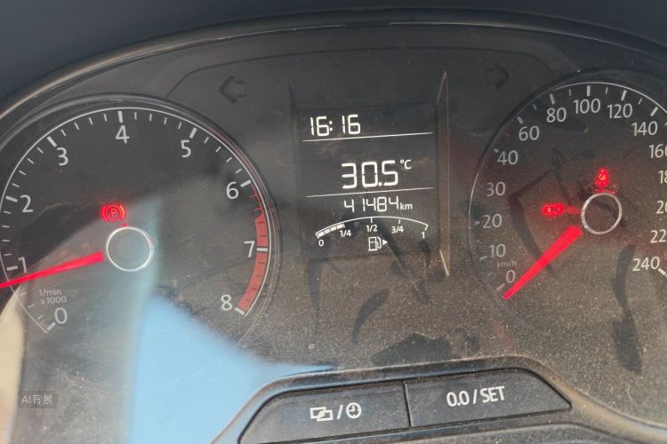 Volkswagen Polo 2018 car image #14
