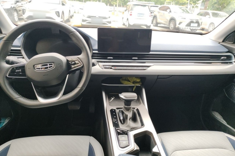 GEELY Emgrand 2022 #7 GEELY Emgrand 2022 car image #7