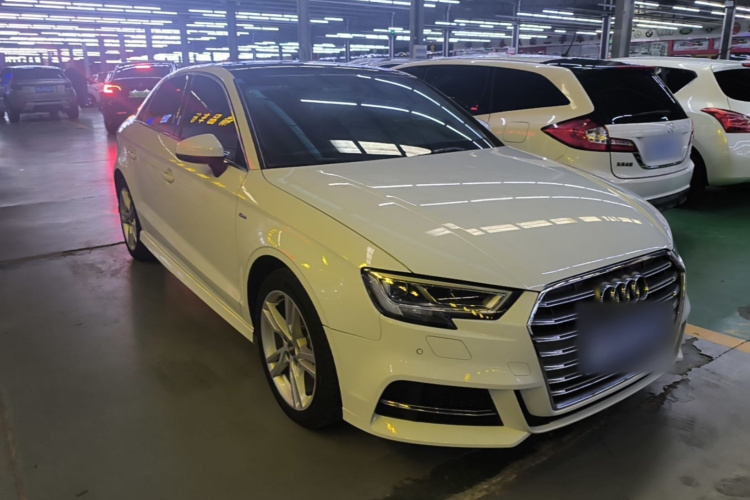 Audi A3 2020 car image #4
