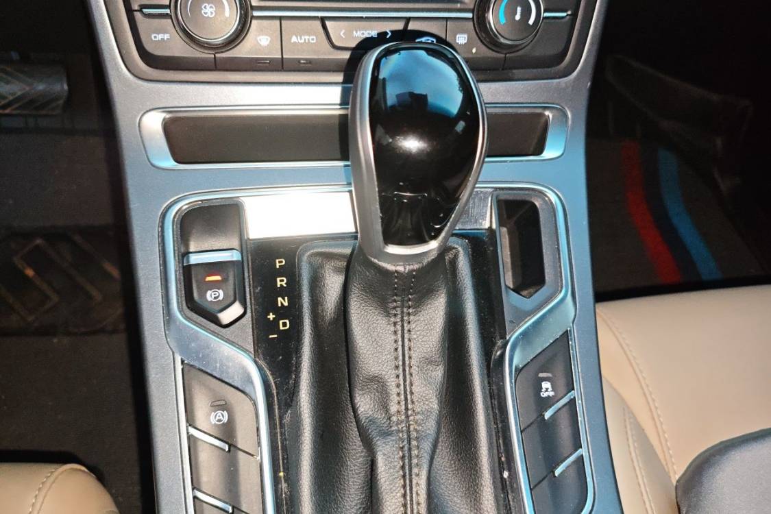 GEELY Emgrand 2018 car image #27