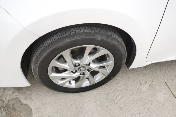 Toyota Corolla 2017 car image #9