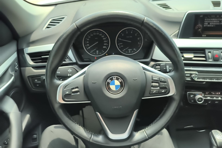 BMW X1 2017 #15 BMW X1 2017 car image #15