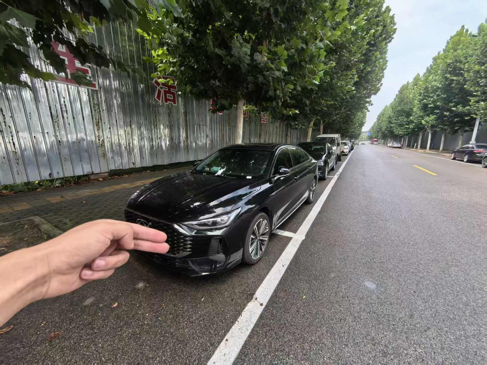 2025 immagine di auto 