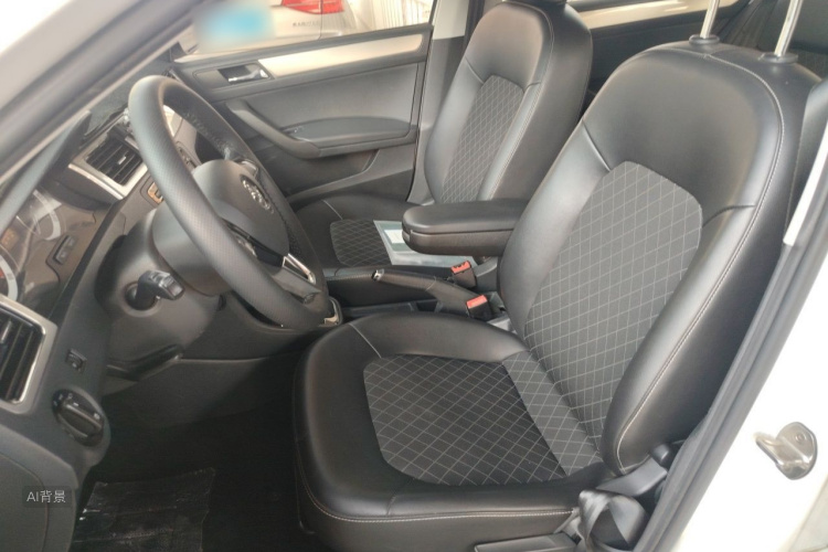 Skoda Rapid 2019 car image #17