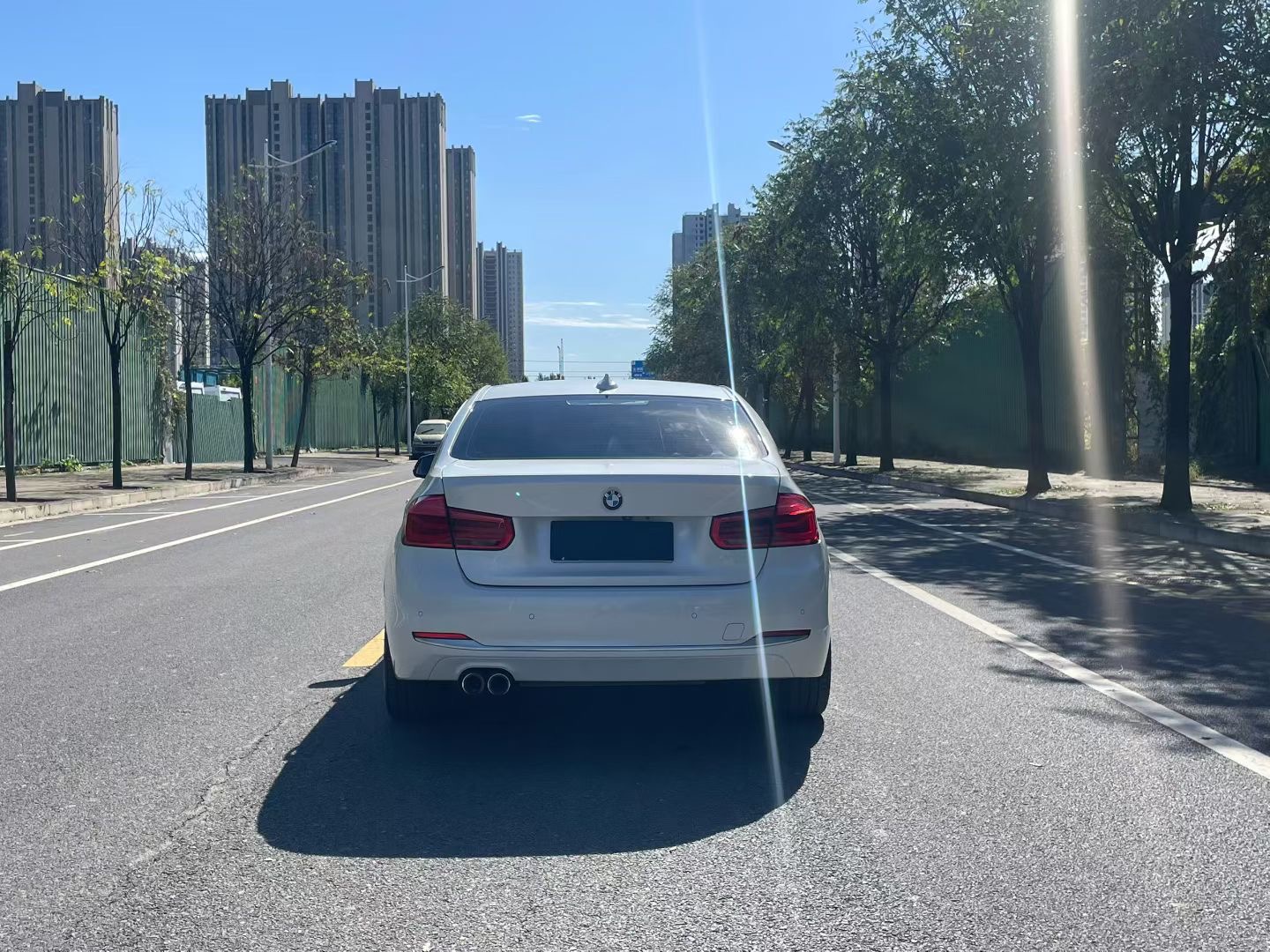BMW 3 Series 2019 #8 BMW 3 Series 2019 صورة سيارة #8