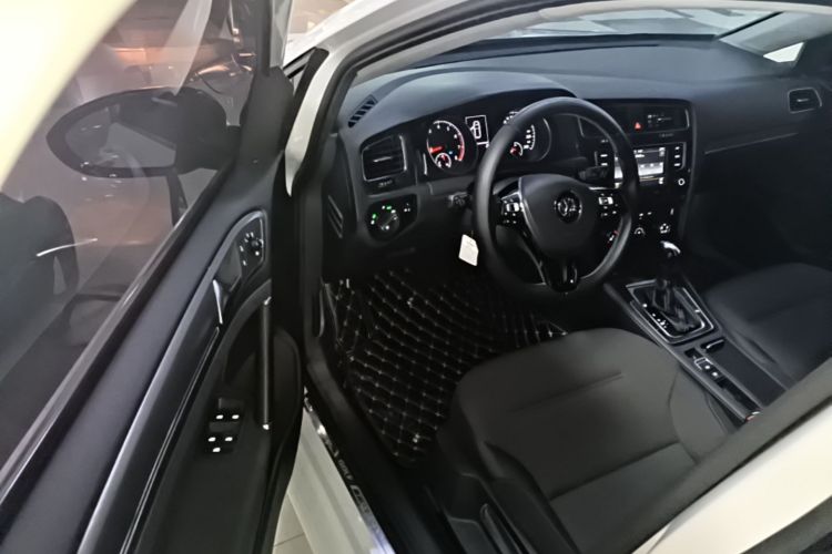 Volkswagen Golf 2017 #16 Volkswagen Golf 2017 car image #16