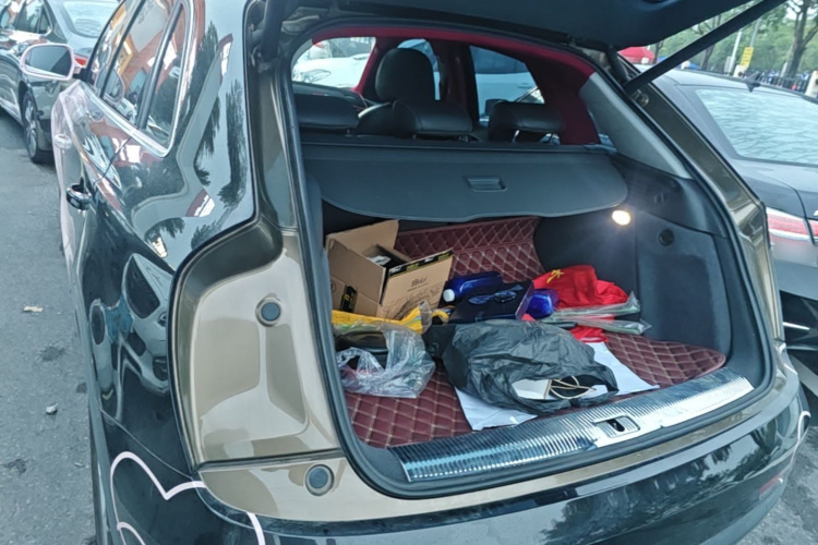 Audi Q3 2019 car image #19