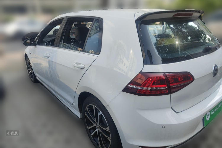 Volkswagen Golf 2017 car image #5
