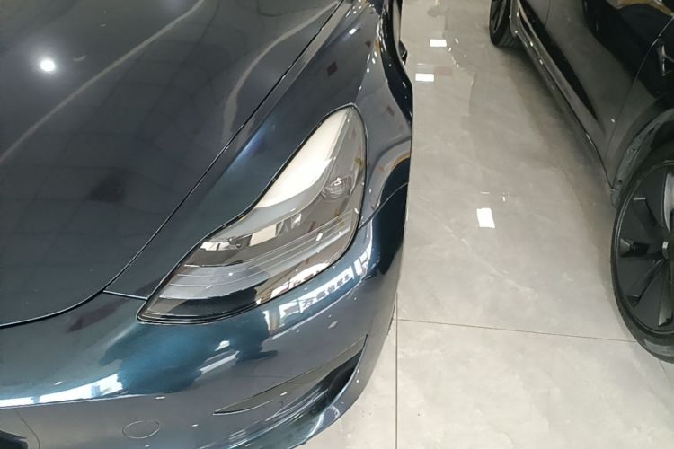 Tesla Model 3 2023 car image #23