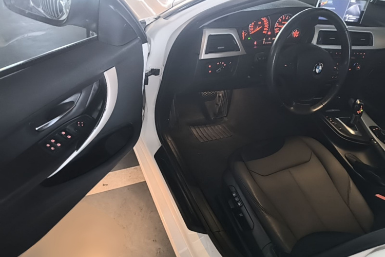 BMW 3 Series 2014 image de voiture #12