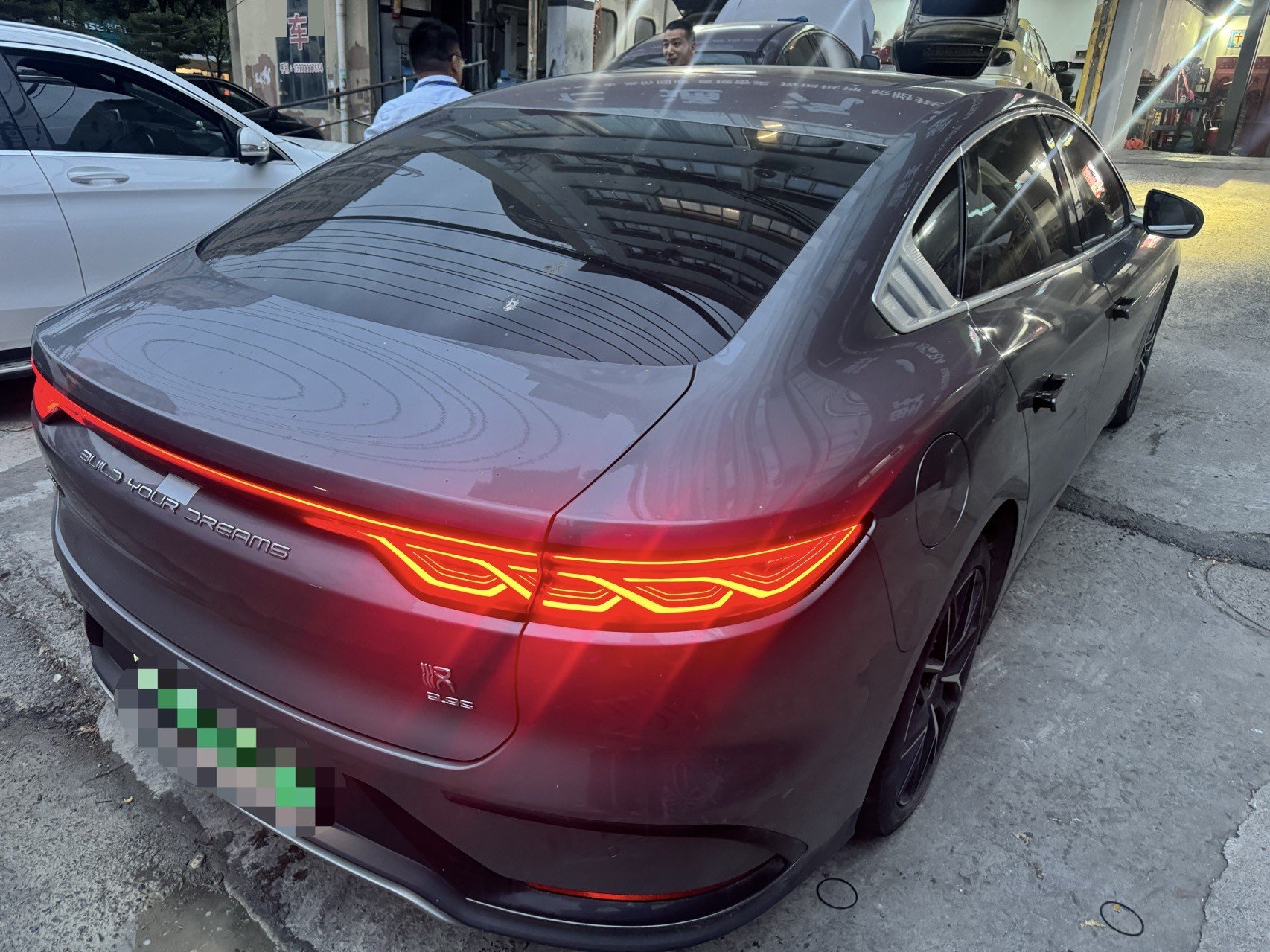 BYD Han 2022 immagine di auto #6
