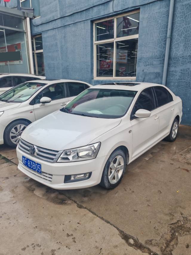 Volkswagen Santana 2015 immagine di auto 