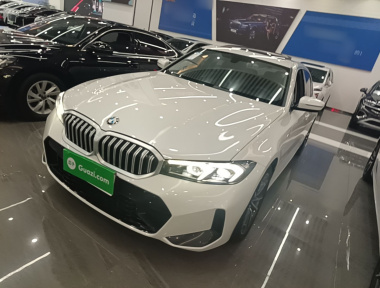 BMW 3 Series 2023 صورة سيارة 